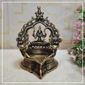 Brass Gajlaxmi Villaku (LAMP)